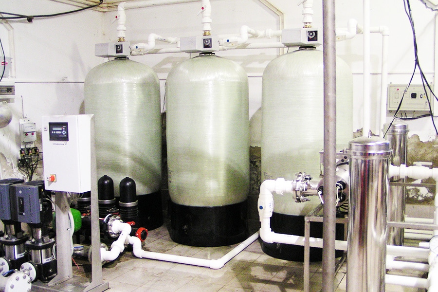 Как очищают воду из скважины для промышленности